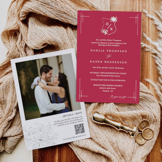 Convites Viva Magenta Floral Wedding Crest Código QR Foto (Criador carregado)