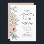 Convites Watercolor Floral Peach Blush 50th Birthday<br><div class="desc">A borda esquerda deste convite de aniversário apresenta um buquê floral de cor d'água de pêssego e flores e verde. O texto personalizável combina fontes de script e sans serif em cinzas de carvão em um fundo branco. O verso apresenta uma cor sólida coordenadora. Você pode editar o texto para...</div>