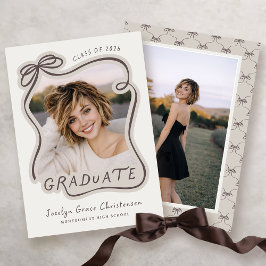 Convites Whimsical Bow Hand Drawn Frame 2026 Graduation