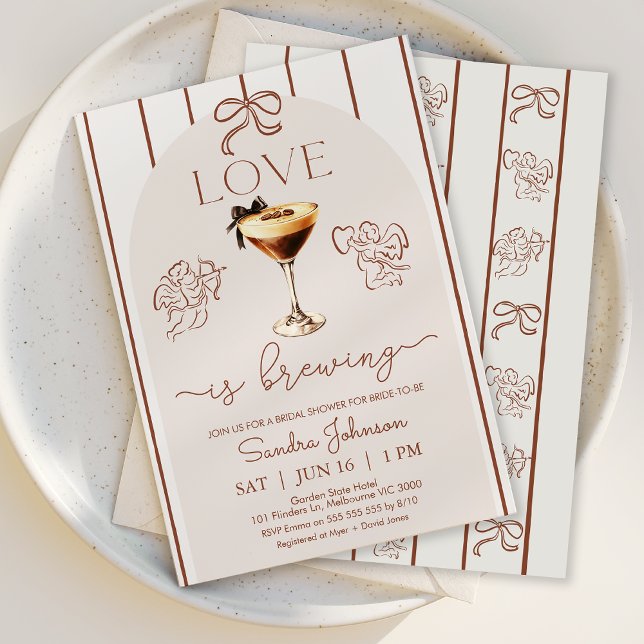 Convites Whimsical Brown Love Está Criando Chá de panela (Love is Brewing Bridal Shower Invitation, Espresso Martini Bridal Shower Invitation Template, 
)