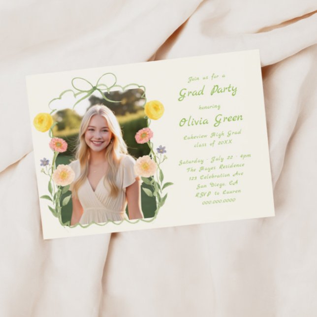 Convites Whimsical Floral Frame Graduation Invitation (Criador carregado)
