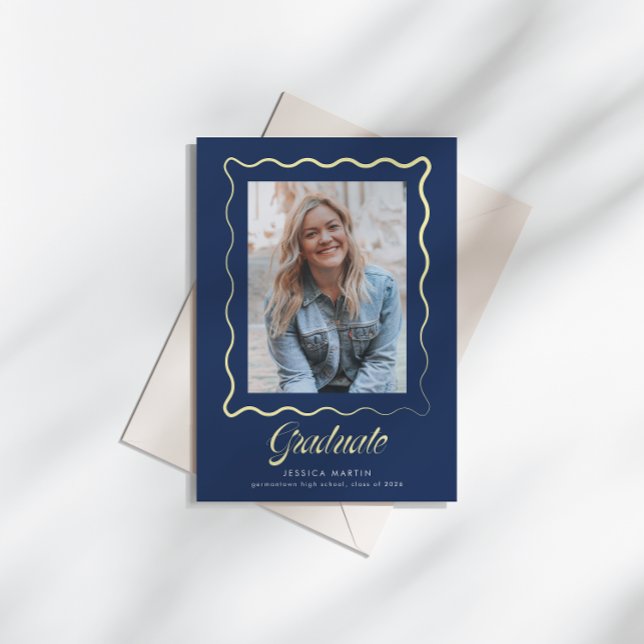 Convites Whimsical Wavy Border Graduation Announcement (Criador carregado)