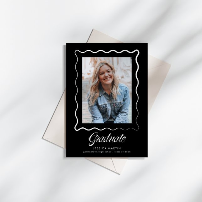 Convites Whimsical Wavy Border Graduation Announcement (Criador carregado)