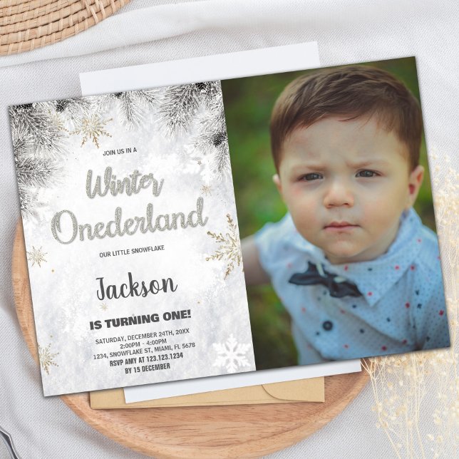 Convites Winter ONEderland Invtions Pine Silver Photo (Winter ONEderland Invitations Pine Silver Photo)