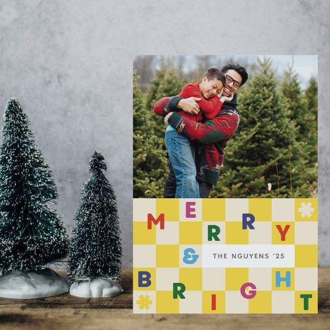 Convites Yellow Checkerboard Merry & Bright Christmas Card (Criador carregado)