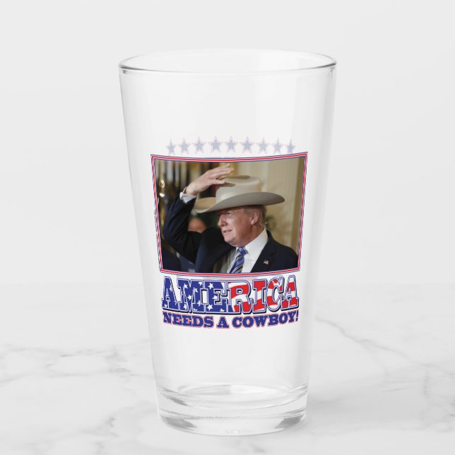 Copo De Pint América precisa de um cowboy - Trump (Frente)
