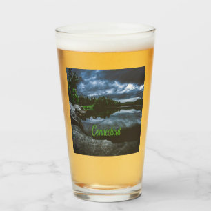 Copo De Pint Árvores do belo lago de Connecticut