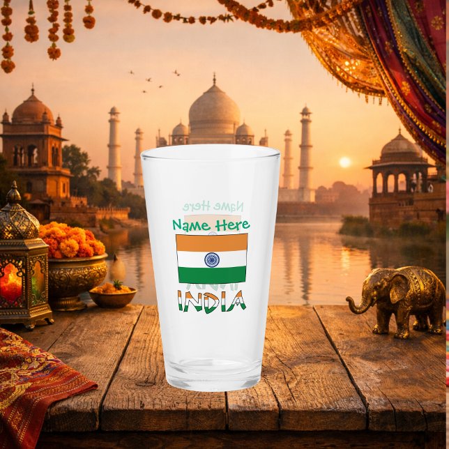 Copo De Pint Bandeira Personalizada da Índia com Design Duplo (Personalized drinking glass with Indian Flag, INDIA below in flag colors. Above green text for name.)