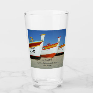 Copo De Pint Barcos de Pesca na Foto de Praia de Algarve