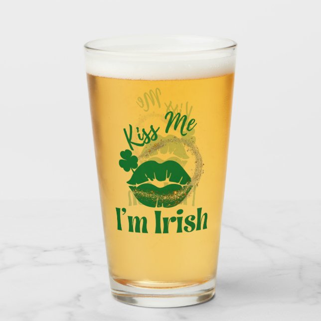 Copo De Pint Beije-me, sou Lábios irlandeses e Shamrock (Frente (Preenchido))