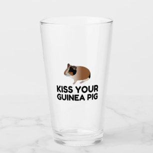 Copo De Pint Beije Seu Porco De Guiné Engraçado