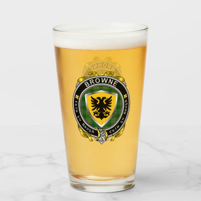 Copo De Pint Browne Irish Shield Beer (Frente (Preenchido))