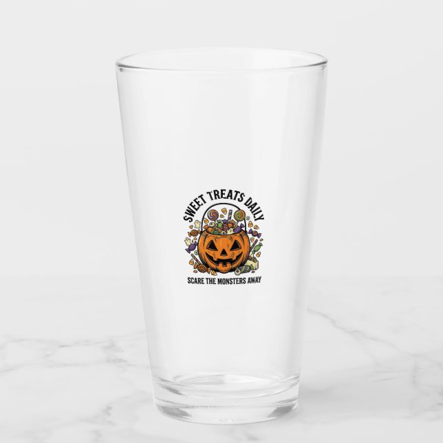 Copo De Pint Camisa de Doces de Halloween Design de Monstro Fof (Frente)