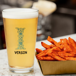 Copo De Pint Capital Decorativo do Nó Celta do século XVI I