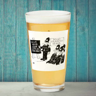 Copo De Pint Cartoon da Escola de Formação de Polícia