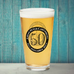 Copo De Pint Celebração de 50º aniversário<br><div class="desc">50º Aniversário Celebração de cerveja ou bebe vidro com o nome e aniversário.</div>