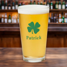 Cerveja Personalizada com Trevo Verde Irlandês e M