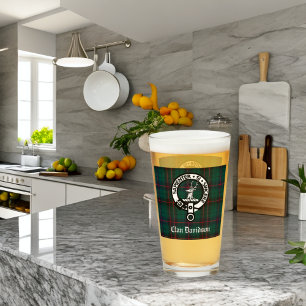 Copo De Pint Clan Davidson Crest Crachá e Tartan personalizáv