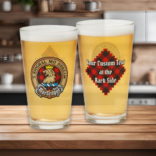 Copo De Pint Clan Gregor Crest sobre Rob Roy Tartan