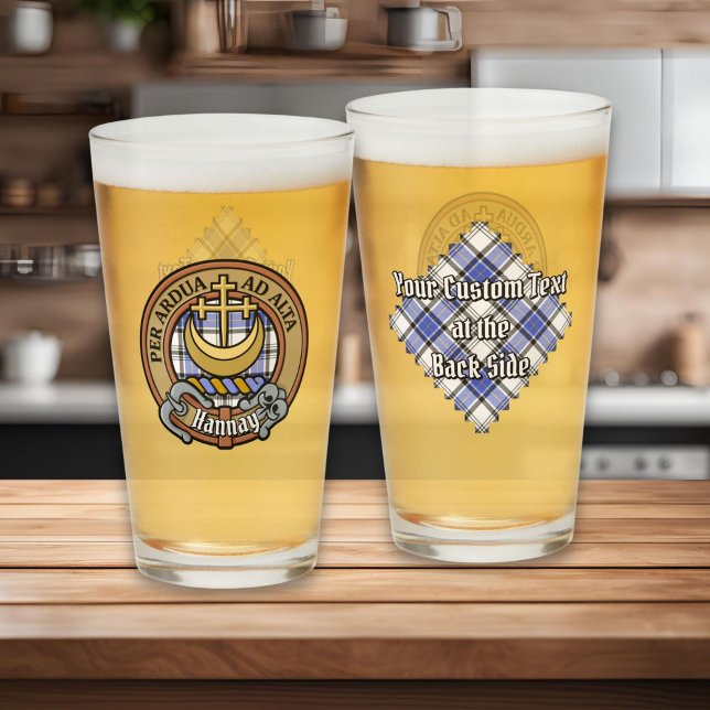 Copo De Pint Clan Hannay Crest sobre Tartan (Criador carregado)