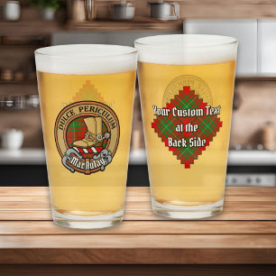 Copo De Pint Clan MacAulay Crest sobre Tartan