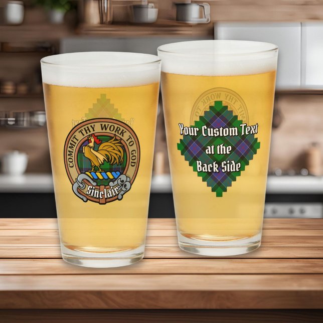 Copo De Pint Clan Sinclair Crest sobre a Caça ao Tartan (Criador carregado)