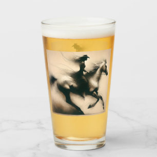 Copo De Pint Cowgirl dirigindo um cavalo, garota ocidental