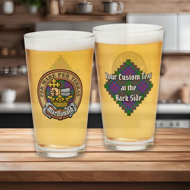 Copo De Pint Crest do Clã MacDonald sobre Tartan (Criador carregado)