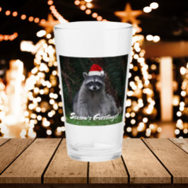Copo De Pint Cute Raccoon Vestindo o Natal Hat Holiday