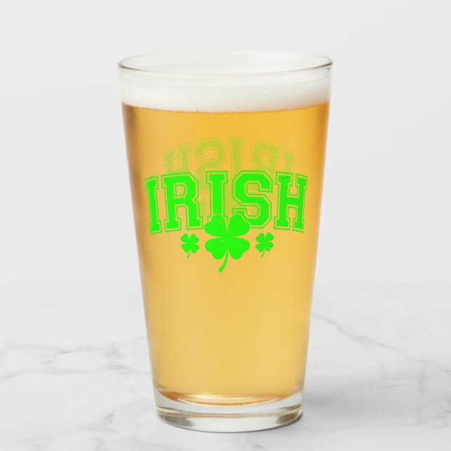 Copo De Pint Dia de São Patrício da Sorte Irlandesa (Frente (Preenchido))