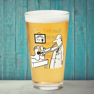 Copo De Pint Dois Médicos Engraçados e Cartoons Cuidados Médico