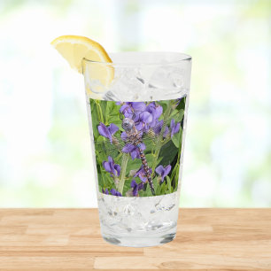 Copo De Pint Dragonfly Darner de Olhos Azuis em Flores Roxas
