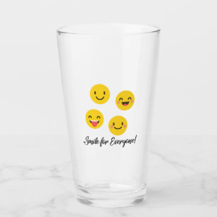 Copo De Pint Emoji sorri para todo mundo