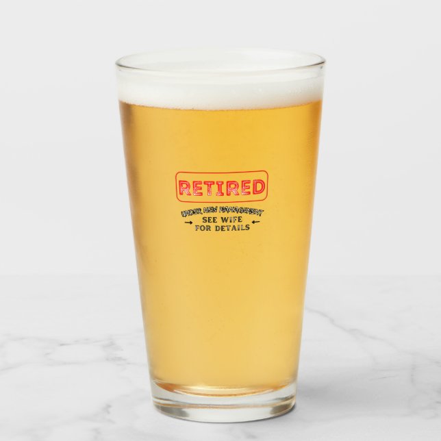 Copo De Pint Engraçado Aposentado Sob Nova Gestão Ver Esposa (Frente (Preenchido))