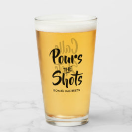 Copo De Pint Engraçado Derrama Os Tiros Decide