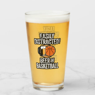 Copo De Pint Facilmente distraída por Cerveja e Basquete