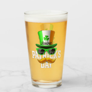 Copo De Pint Feliz Rua. Dia de Patrick Feriado Engraçado Irland