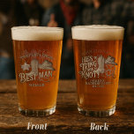 Copo De Pint Festa do Melhor Amigo Esquadrão Caubói Festa de So<br><div class="desc">Agradeça ao seu padrinho com estes divertidos copos de cerveja com tema cowboy para a despedida de solteiro. O design apresenta letras rústicas em madeira com uma bota de cowboy, chapéu e laço ou corda formando um coração fofo. Na frente do copo, a legenda diz "The Party Posse" com as...</div>