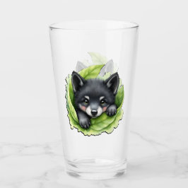 Copo De Pint Filhote de lobo no verde:
