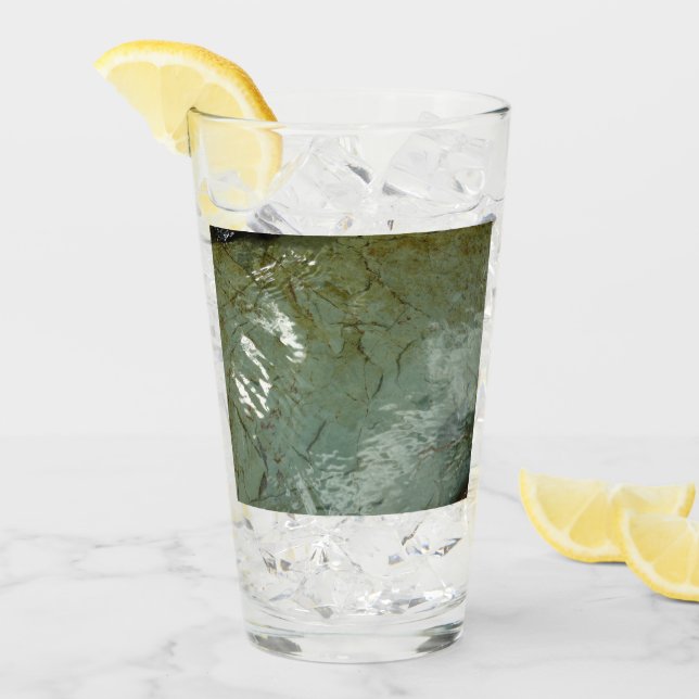 Copo De Pint Foto da Natureza do Rochedo Coberto por Água (Gelo frontal)