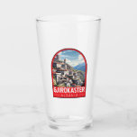 Copo De Pint Gjirokaster Albânia - Viagem Art Vintage<br><div class="desc">Gjirokastër,  vetor retro,  viagem. Está situado num vale entre as montanhas Gjerë e o Drino.</div>