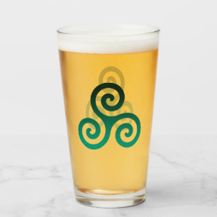 Copo De Pint Green Triskele