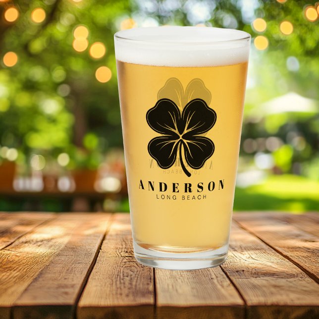 Copo De Pint Irish Lucky Quatro Black Leaf Clover com Nome Pint (Criador carregado)