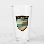 Copo De Pint Lago Malawi Africa Viagem Art Vintage<br><div class="desc">Lago Malawi vetor trabalho de arte design. O lago Malawi,  também conhecido como Lago Nyasa,  na Tanzânia,  e Lago Niassa,  em Moçambique,  é um lago Excelente africano.</div>