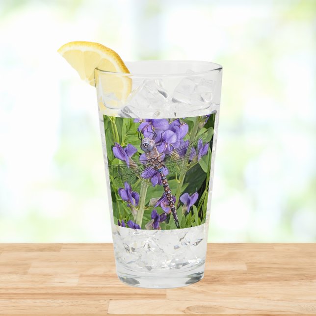 Copo De Pint Libélula Darner de Olhos Azuis em Flores Roxas (In Situ Table)