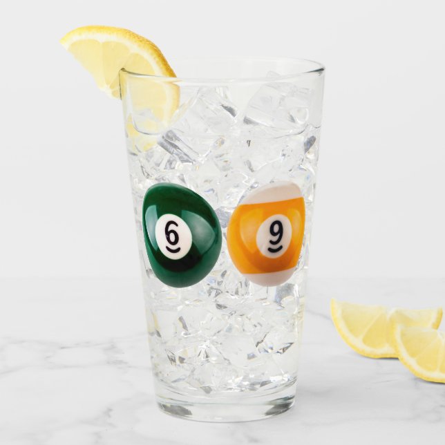 Copo De Pint Mesa de piscina 69 do SlipperyJoe, duas bolas de b (Gelo frontal)