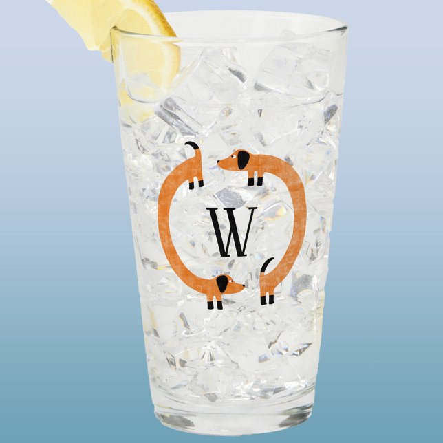 Copo De Pint Monograma de Enchimento de Enchimento Engraçado (Fun Dachshund Saugage or Wiener Dog monogram drink or beer glass)