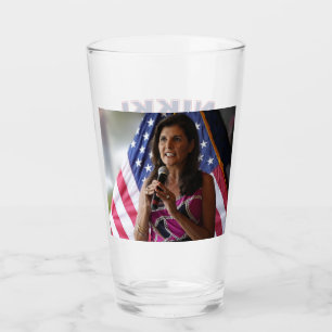 Copo De Pint Nikki Haley para Presidente - Duro como Unhas