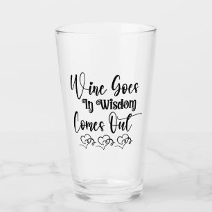 Copo De Pint O vinho entra