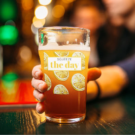Copo De Pint Padrões de limões amarelos modernos e apertar o di